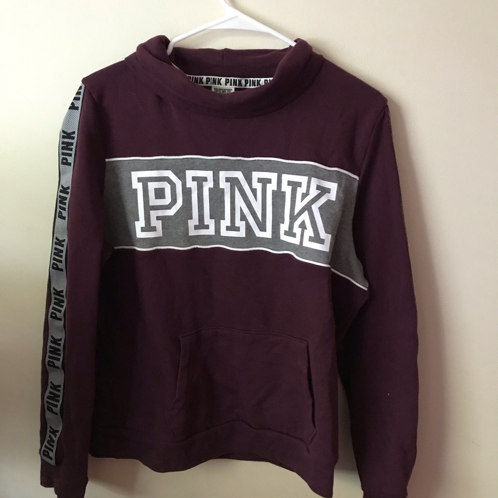 Pink turtleneck hoodie and two pairs of slippers